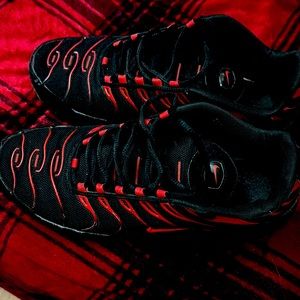 Nike black and red shoes